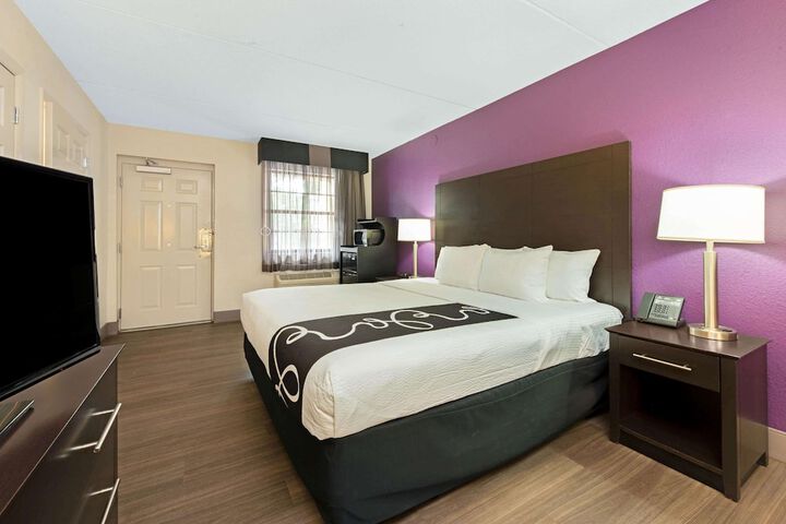 Room 58 of 62