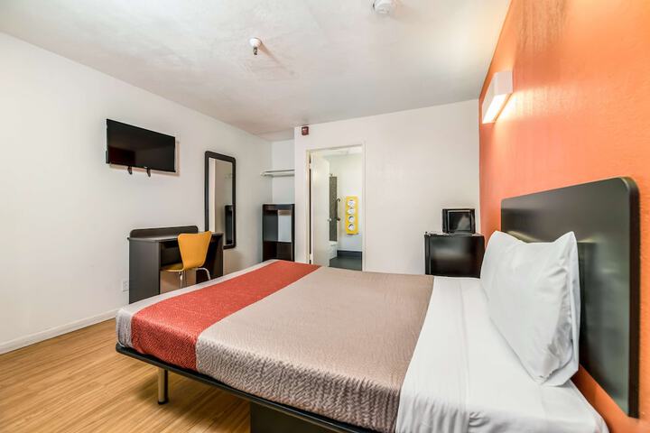 Motel 6 Westley CA