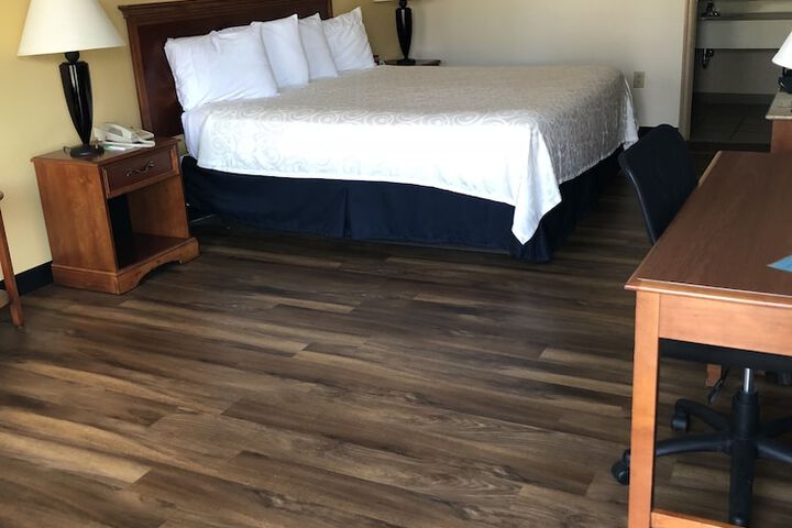 Room 29 of 38