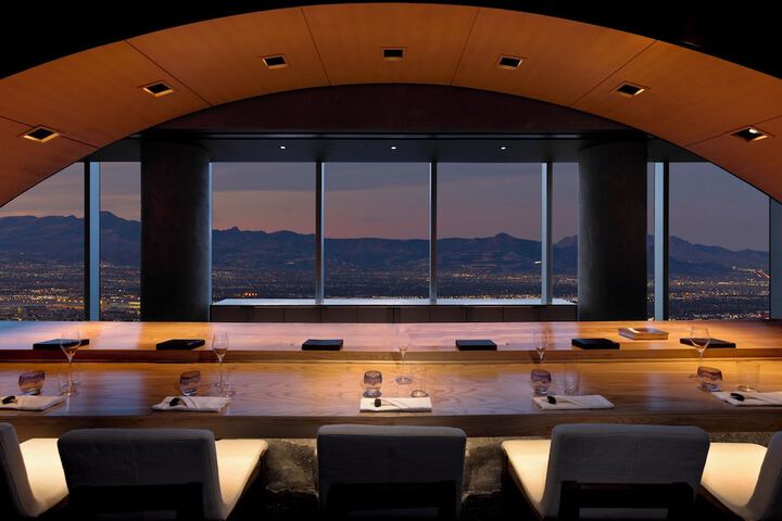 Dining 80 of 182