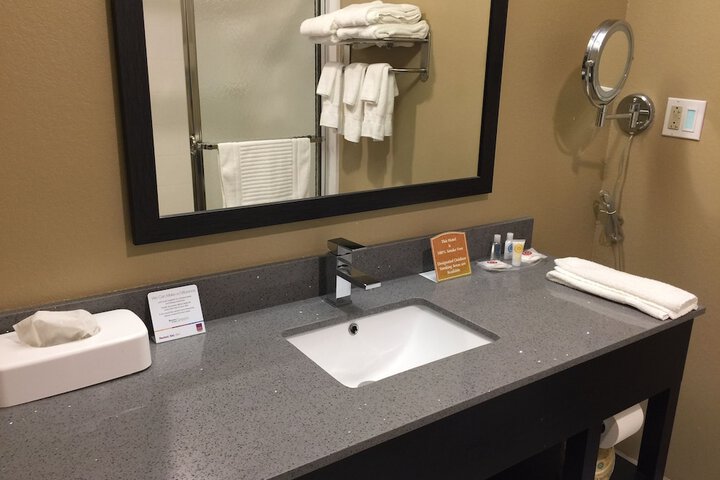 Comfort Suites Uniontown
