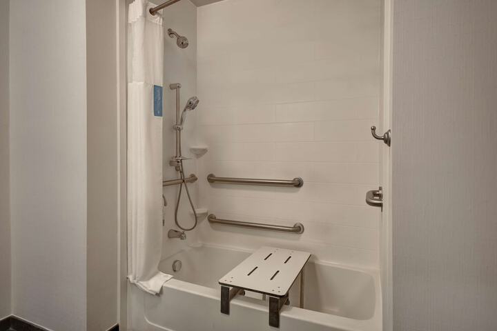 Room 12 of 49
