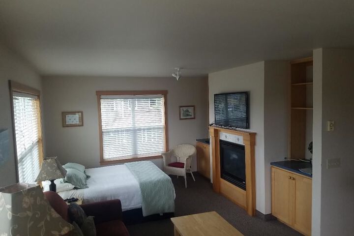 Room 26 of 37