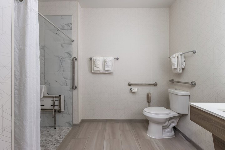Room 20 of 40