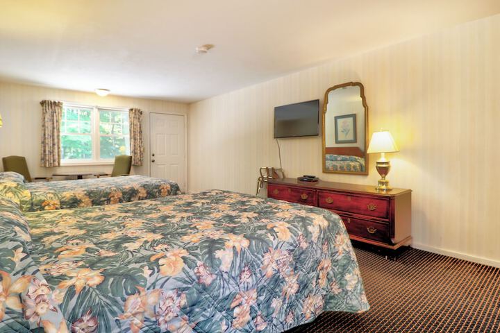 Room 17 of 40