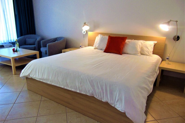 Room 25 of 64