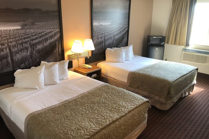 Room 10 of 52