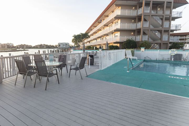 Pool 23 of 61