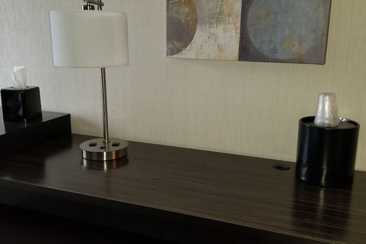 Room 27 of 44