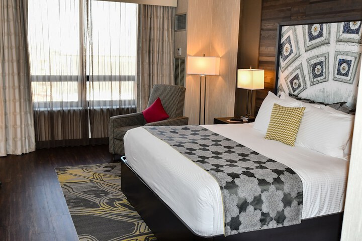 Room 9 of 27