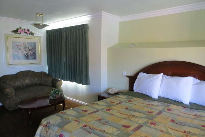 Room 41 of 48