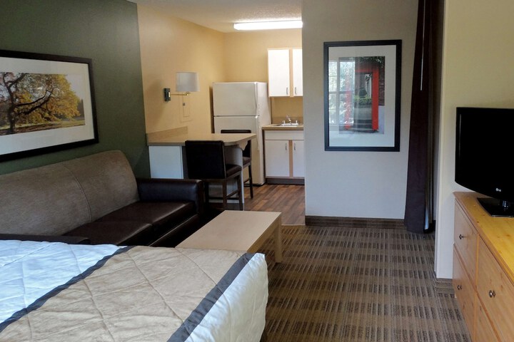 Room 30 of 43
