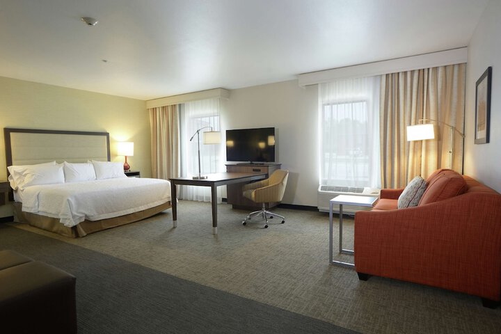 Room 29 of 38