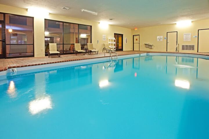 Holiday Inn Express & Suites Franklin KY by IHG
