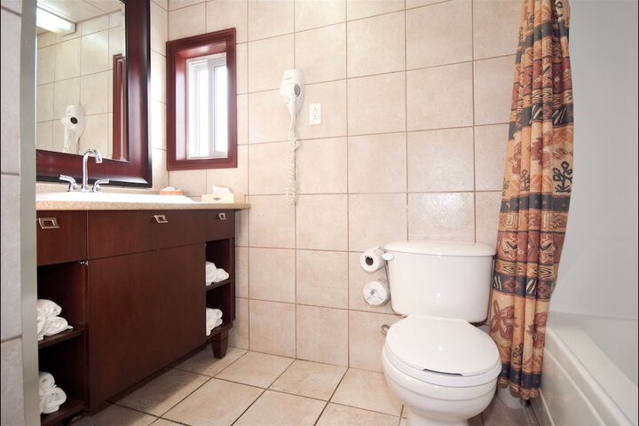 Room 40 of 46