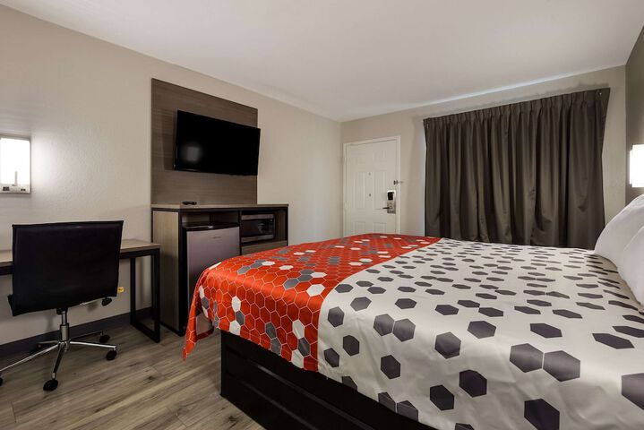 Room 22 of 34