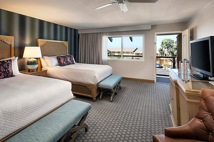 Spyglass Inn
