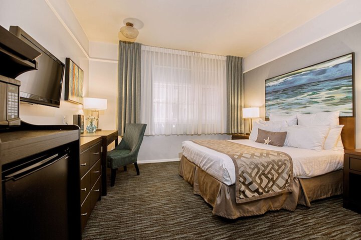 Tamarack Beach Resort Hotel