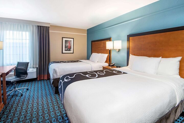 Room 34 of 40