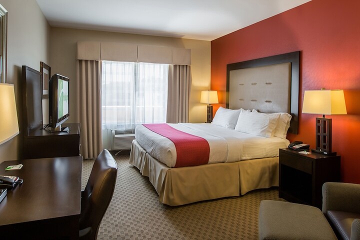 Room 32 of 44