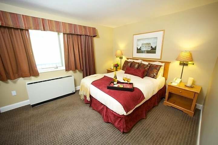 Room 93 of 111