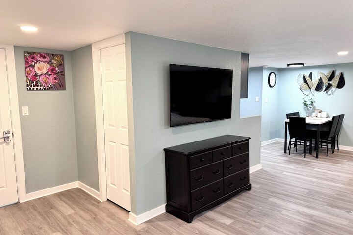 Room 104 of 155