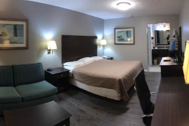 Room 7 of 40