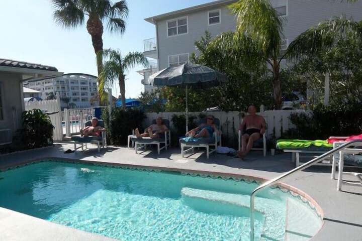 Pool 12 of 79