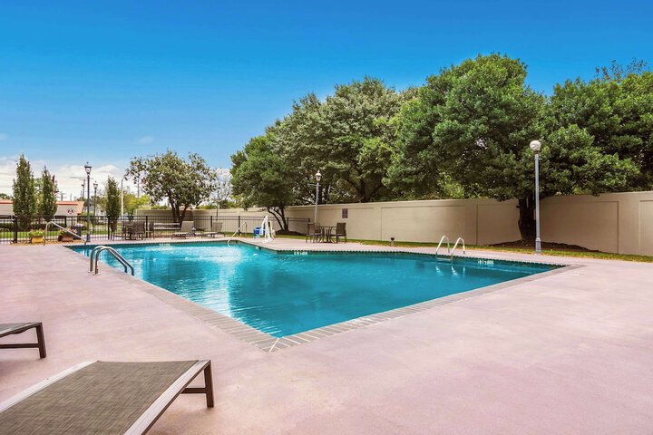 Pool 8 of 62