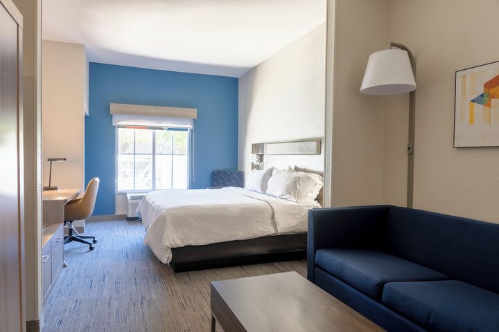 Room 15 of 45