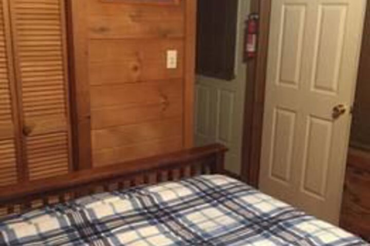 Riverside Log Cabins