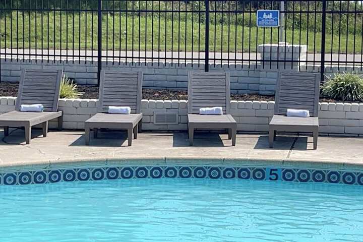 Pool 4 of 29