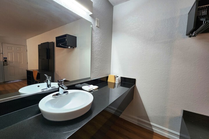 Room 20 of 41