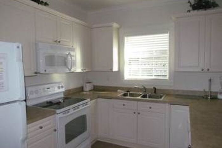 Magnolia Pointe 101 4847 3 Br Home by RedAwning