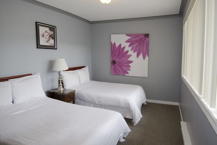Tiki Shores Inn & Suites