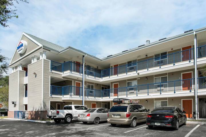 Hotel 2 of 44
