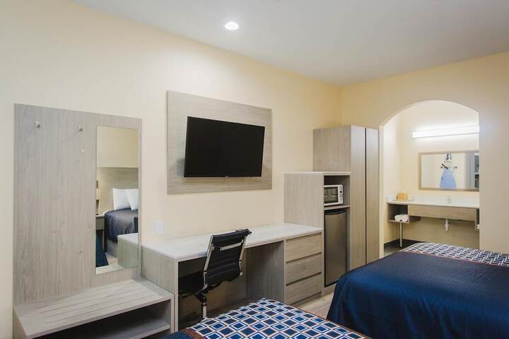 Room 30 of 49