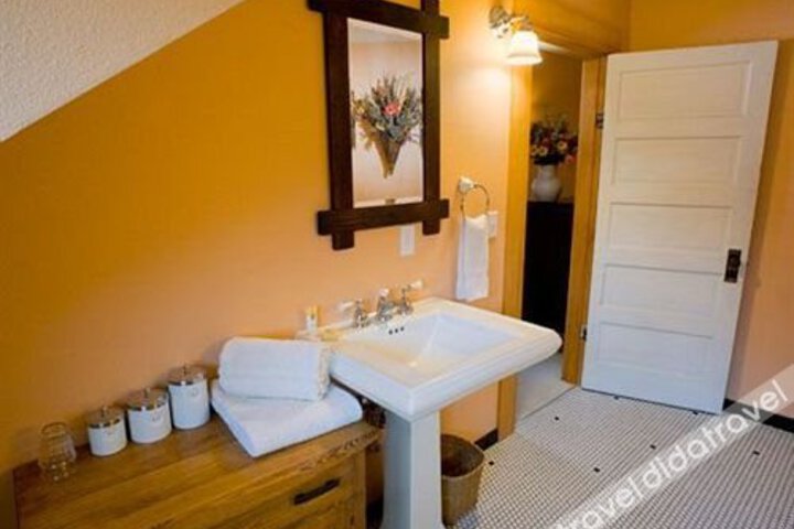 The Craftsman Bed & Breakfast