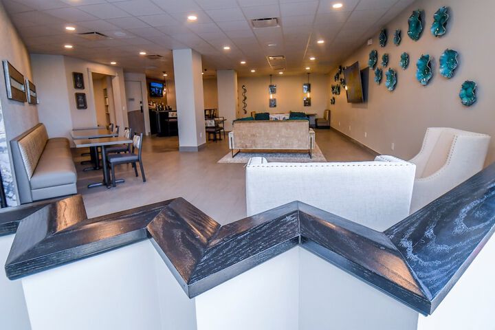 Euro Suites Hotel
