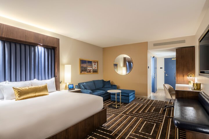 Room 20 of 40