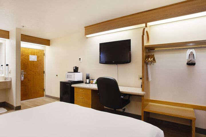 Room 15 of 29