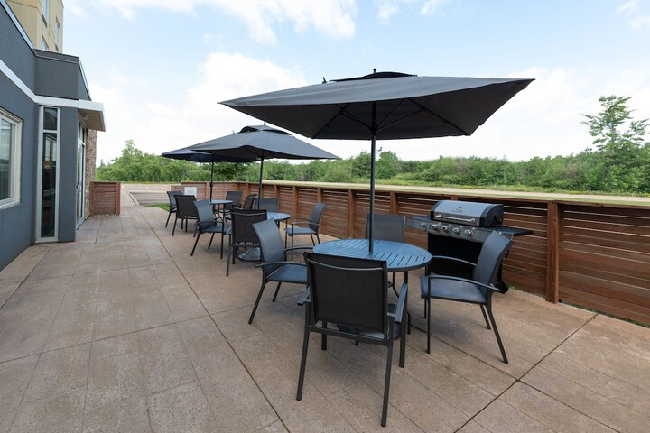 Fairfield Inn & Suites by Marriott Moncton