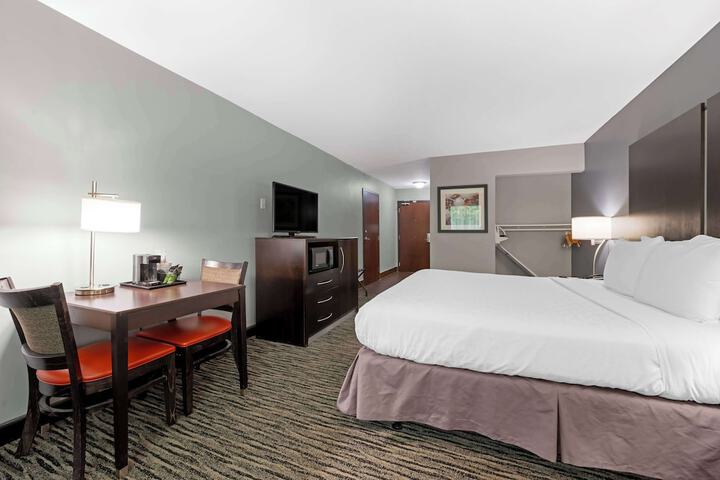 Best Western University Inn at Valparaiso