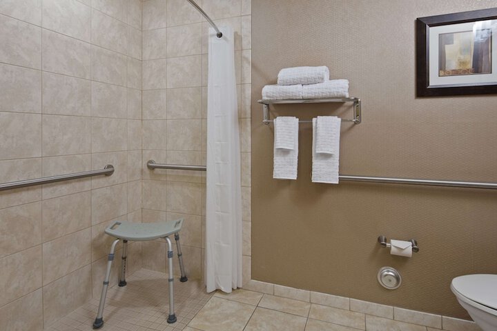 Room 13 of 22
