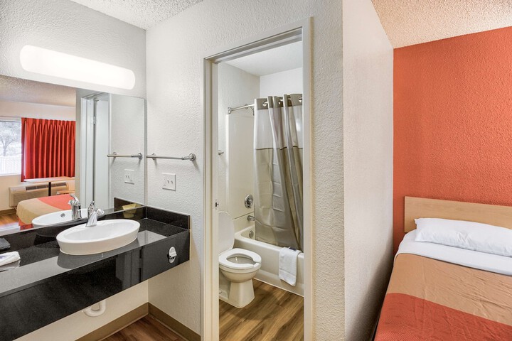 Room 19 of 26