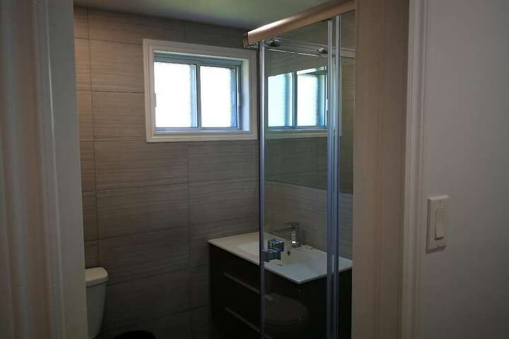 Room 15 of 37
