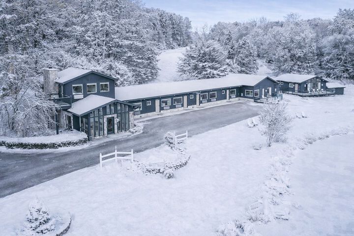 Lakelyn Lodge