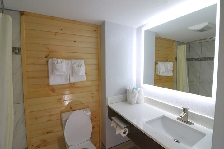 Room 16 of 31
