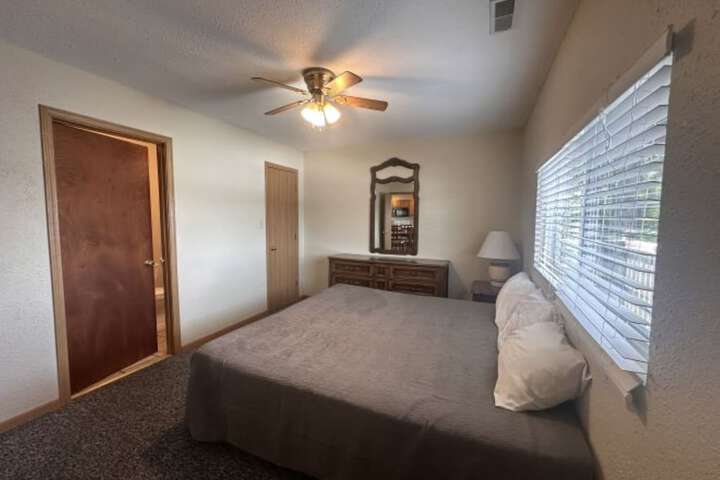 Room 144 of 299