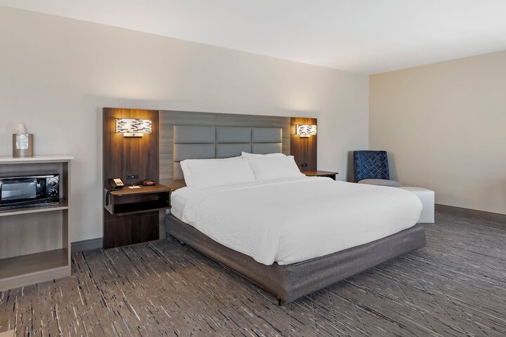 Holiday Inn Express White House by IHG